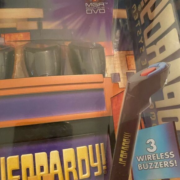 JEOPARDY! ALEX TREBEK DVD HOME GAME SYSTEM W/ WIRELESS BUZZERS 2007 NEW UNOPENED - Picture 4 of 4
